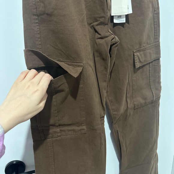 STRADIVARIUS BROWN CARGO PANTS - Picture 6 of 8